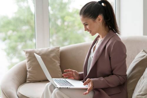 Desktop Computer Vs. Laptop: Which Works Better For Your Needs?